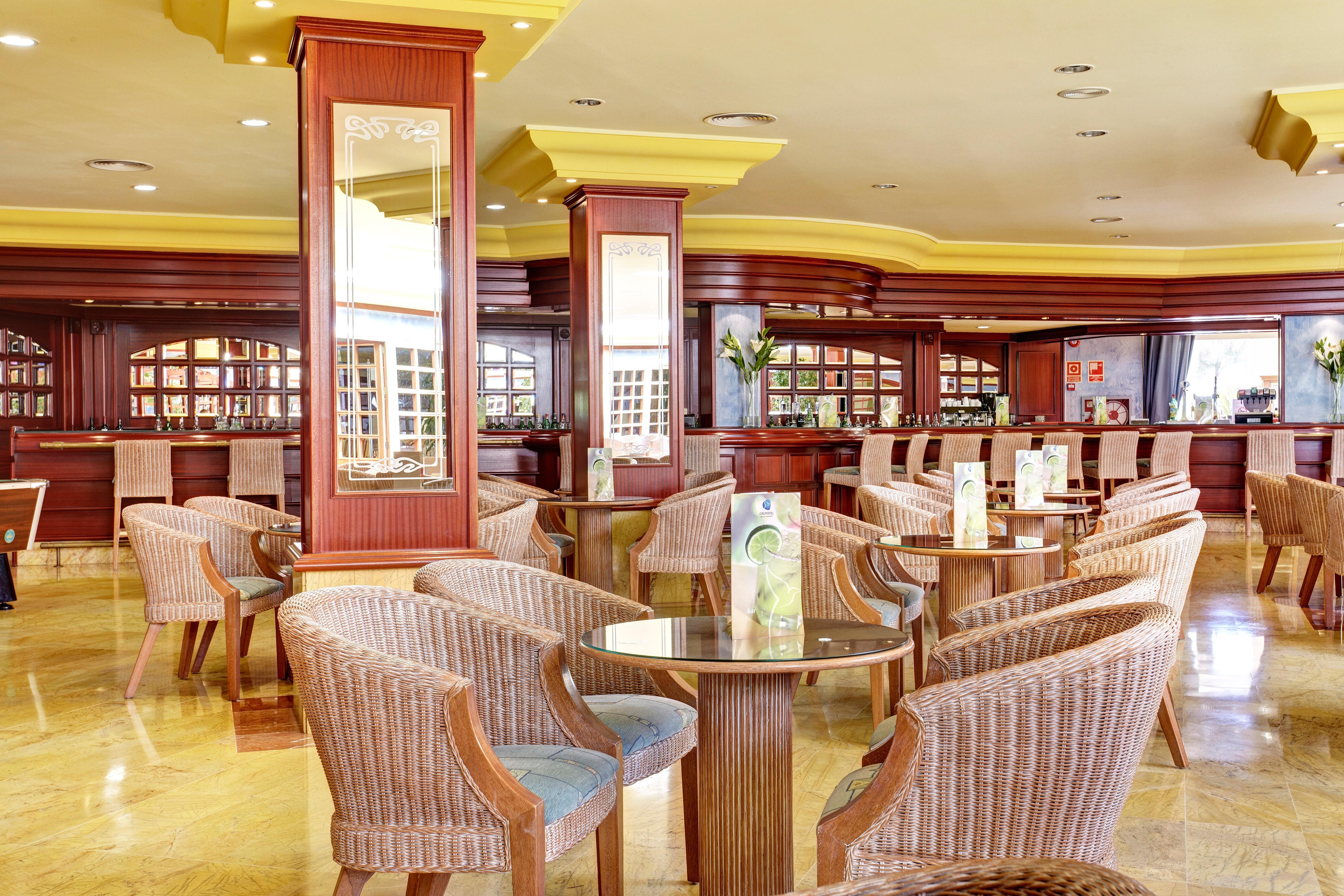 Grupotel Santa Eularia & Spa - Adults Only Санта-Эулалия-дель-Рио Экстерьер фото