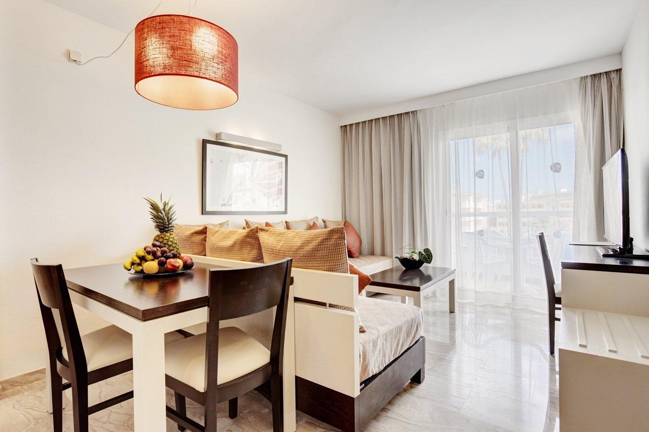 Grupotel Santa Eularia & Spa - Adults Only Санта-Эулалия-дель-Рио Экстерьер фото