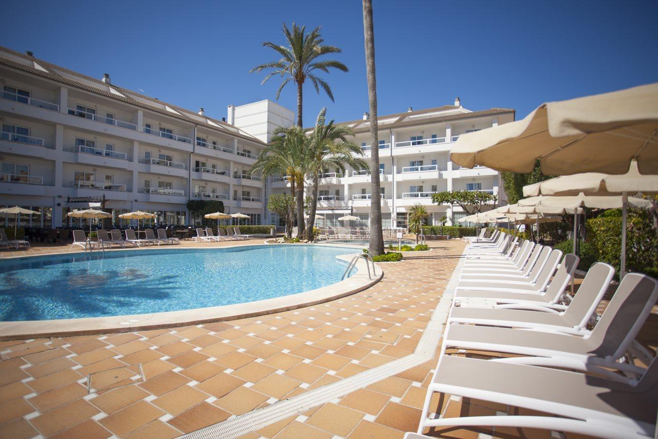 Grupotel Santa Eularia & Spa - Adults Only Санта-Эулалия-дель-Рио Экстерьер фото