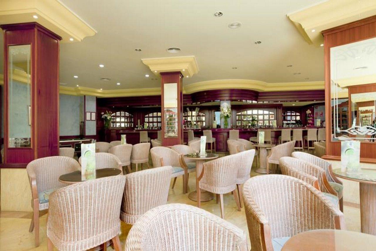 Grupotel Santa Eularia & Spa - Adults Only Санта-Эулалия-дель-Рио Экстерьер фото